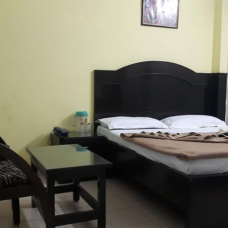ניו דלהי Hotel Shreeram Deluxe מראה חיצוני תמונה