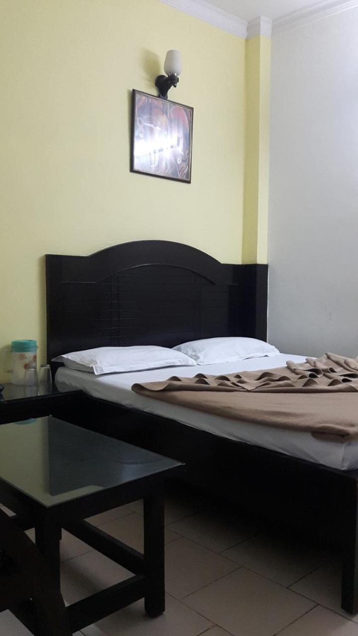 ניו דלהי Hotel Shreeram Deluxe מראה חיצוני תמונה
