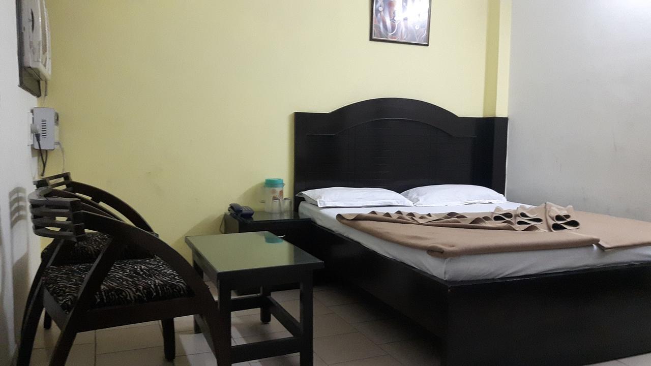ניו דלהי Hotel Shreeram Deluxe מראה חיצוני תמונה