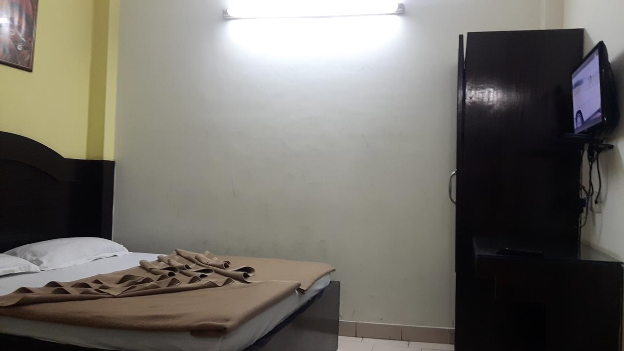 ניו דלהי Hotel Shreeram Deluxe מראה חיצוני תמונה