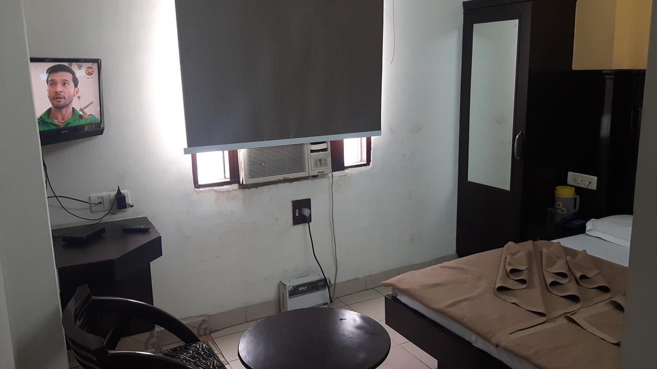 ניו דלהי Hotel Shreeram Deluxe מראה חיצוני תמונה
